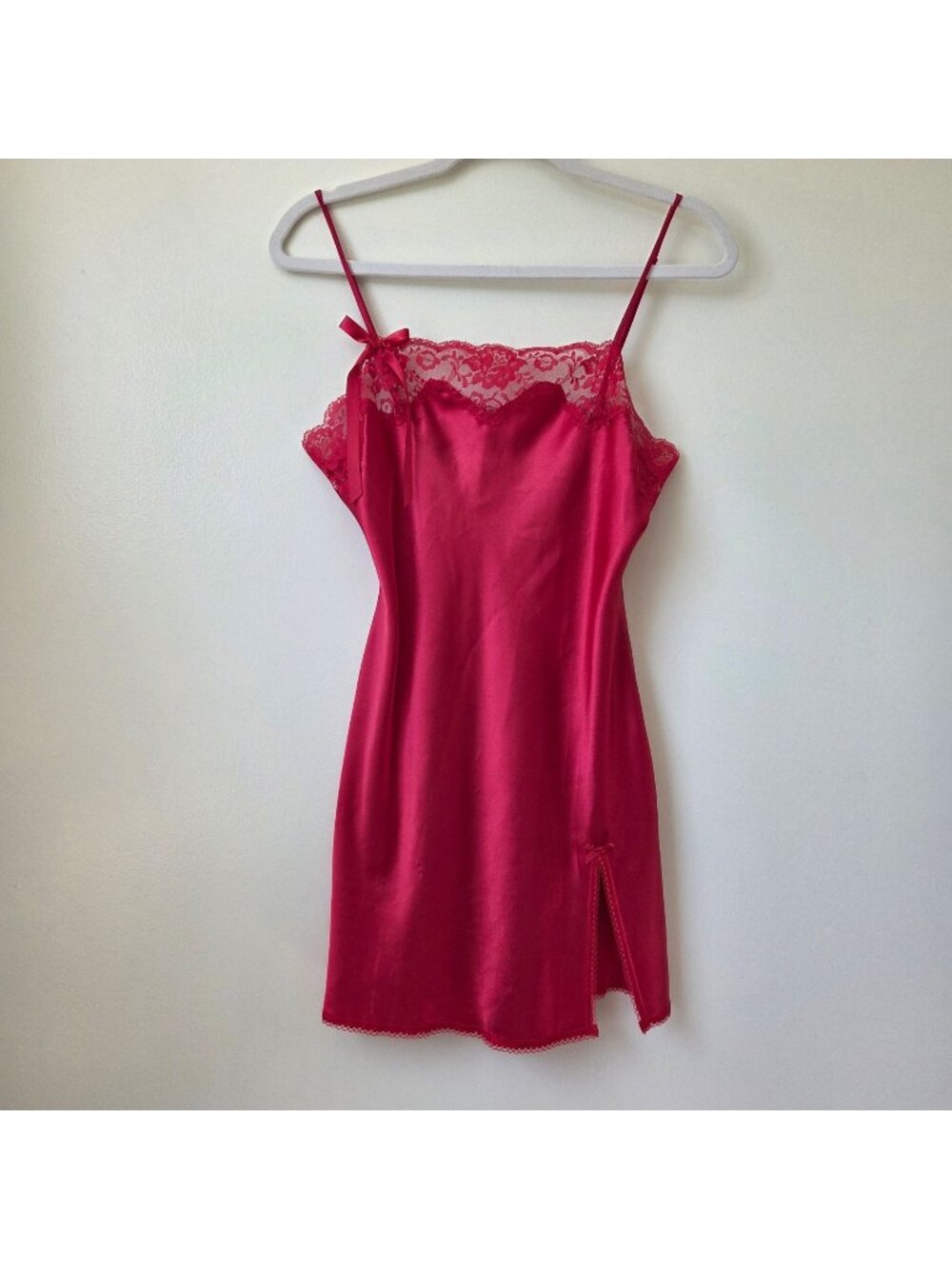 Vtg Victoria's Secret Angels Y2K Red Satin Chemise Slip Size Small